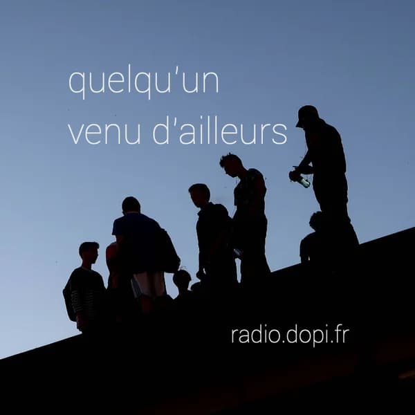 Cover art for QUELQU'UN VENU D'AILLEURS